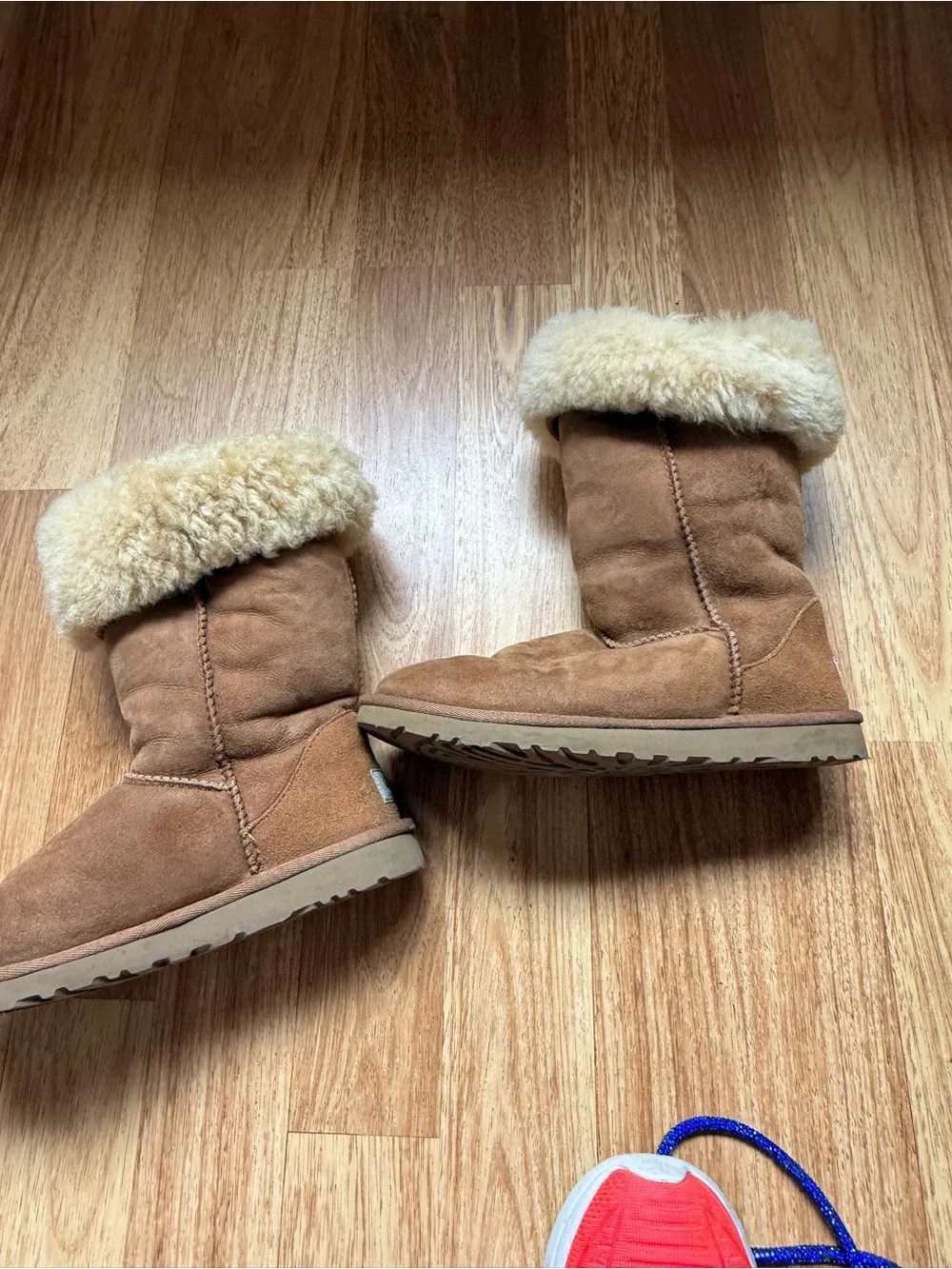 UGG authentic sheepskin